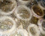 A picture of step 4 of Onion ring fritters.