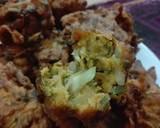 Cabbage, Onion and Spring Onion Pakoras recipe step 3 photo