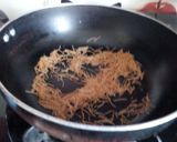 A picture of step 3 of Shahi sewai.