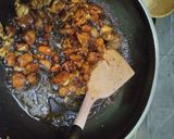 Foto langkah ke 4 dari resep #167. Ayam Mentega ala Resto.