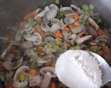 Foto del paso 4 de la receta: Sopa crema de champiñones y verduras