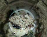 A picture of step 2 of Oats Banana Smoothie.