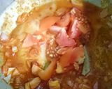 A picture of step 4 of #Sriracha_Ramen_Noodle #SoupWith#Finger_Fish_fry.