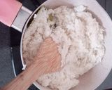 Foto langkah ke 4 dari resep Lemper Isi Dori dan Tahu.