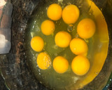 Foto del paso 2 de la receta: Tortilla de patatas rellena de jamón York y queso