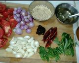 பூண்டு தக்காளி சட்னி(tomato garlic chutney recipe in tamil) ரெசிபி ஸ்டேப் 1 புகைப்படம்