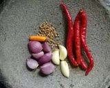 Foto langkah ke 1 dari resep Oseng kikil pedas.