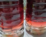 Foto del paso 5 de la receta: Vinagre de Fresita o Strawbery