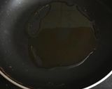 A picture of step 2 of Bread lasagna.