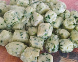 Foto del paso 4 de la receta: Ñoquis soufflé de espinaca 🥬