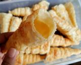 Foto langkah ke 5 dari resep Horn pastry aka. Kue cumcum.