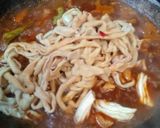 Foto langkah ke 3 dari resep Sate Usus Ceker Pedas Manis.