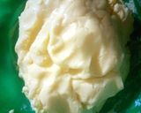 Foto langkah ke 2 dari resep Kukis Semprit Susu 3 Bahan.