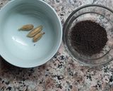A picture of step 1 of Arabic kahwa (Arabic Chai).