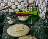 A picture of step 2 of Meetha Paratha.