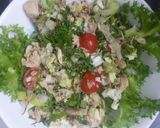 A picture of step 3 of Tuna Cold Salad.