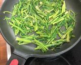Foto del paso 3 de la receta: Cabos de espinacas cremosas