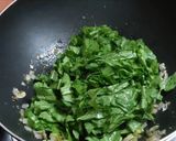 लहसुनी पालक(Lasooni Palak Recipe In Marathi) रेसिपी स्टेप 2 फोटो