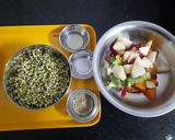A picture of step 4 of Sprouts fruits katori chaat.