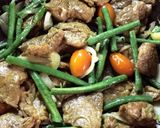 Foto langkah ke 4 dari resep Daging Goreng Kunyit.