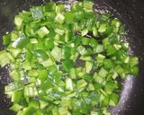 Une image de l'étape 2 de Ojja merguez recette tunisienne.