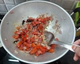 A picture of step 5 of Sev Tamatar ki Sabzi.