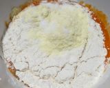 Foto langkah ke 1 dari resep KUE POTONG MOKA aneka topping.