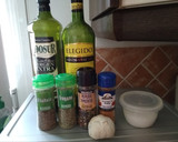 Foto del paso 1 de la receta: Muslos al horno con patatas