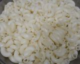 A picture of step 1 of Peri Peri Macroni.