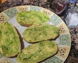 Foto del paso 2 de la receta: Montaditos de jamón y aguacate