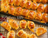 Foto langkah ke 5 dari resep Roti Unyil Sosis Keju Favorit Keluarga ( Mini Sausage roll bun) .
