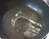 รูปขั้นตอนการทำที่ 1 ของ ไก่ผัดใบกระเพรา
