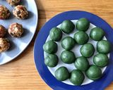 Hình bước làm 7 của món Bánh Trung Thu Mini Thập Cẩm Trứng Muối Với Vỏ Bánh Tảo Xoăn Spirulina
