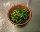 Une image de l'étape 14 de Pommes de terre rouges sautées ail, oignon et herbes aromatiques.