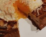 Foto langkah ke 9 dari resep Egg in Hole French Toast.