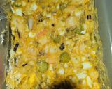 Foto del paso 5 de la receta: Pastel de patatas relleno de gambas con cobertura de bechamel de gambas