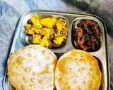A picture of step 9 of Picnic Wale Aloo.