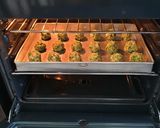 Foto langkah ke 6 dari resep Baked Broccoli and Cheese.