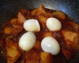 Foto langkah ke 3 dari resep Semur telur, jengkol, tahu dan kentang.