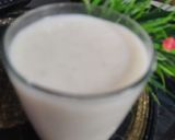 A picture of step 3 of Banana shake.