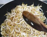 Foto langkah ke 5 dari resep 12. Tumis toge kekian ikan | menu diet | halal food.