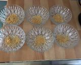 Une image de l'étape 6 de Crèmes desserts pistache et cacahuètes.