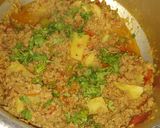 A picture of step 5 of Aloo keema.