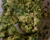 A picture of step 2 of Delicious fresh guacamole.