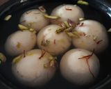 A picture of step 14 of Bengali sweet Roshogolla.