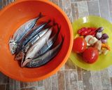 Foto langkah ke 1 dari resep Sarden Ikan Layang.