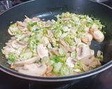 Foto del paso 1 de la receta Ensalada caliente de garbanzos, champiñones y brócoli