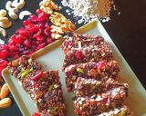 A picture of step 5 of Chocolate Granola Bars.