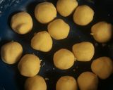 Foto langkah ke 1 dari resep Roti Bolen Pisang Coklat Sederhana.