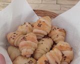 Fokhagymás kiflik recept fázis 3 fotója